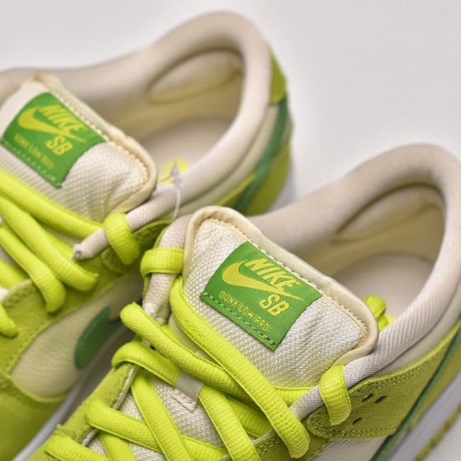 YS T1 Edition Nike SB DUNK Low Green Apple White Green Green Apple Vintage Casual Board Shoes Product No. DM0807-300 image