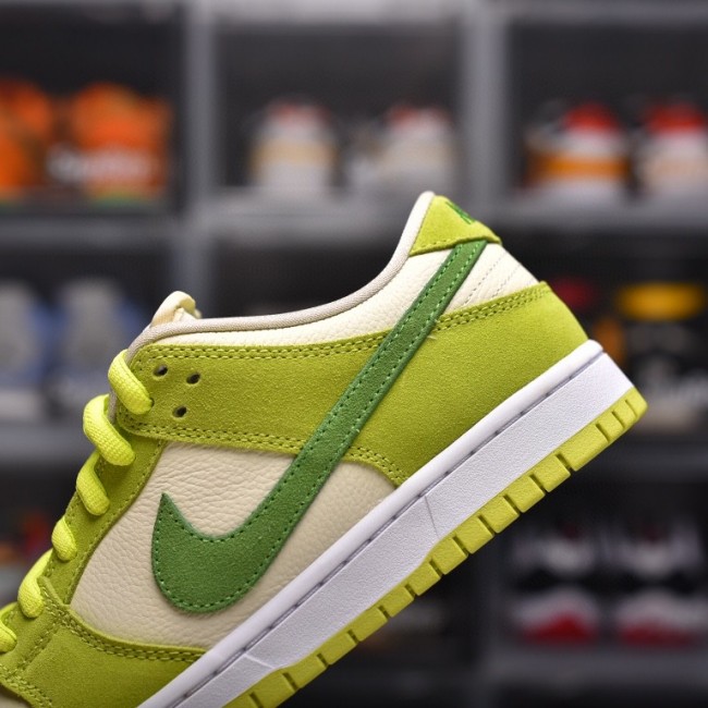 YS T1 Edition Nike SB DUNK Low Green Apple White Green Green Apple Vintage Casual Board Shoes Product No. DM0807-300 image
